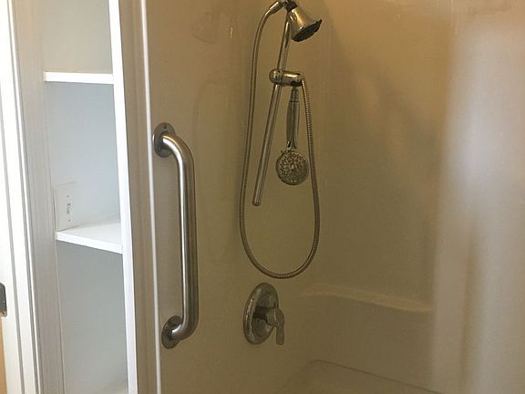 4th image of 30 E Cottage Pl #1