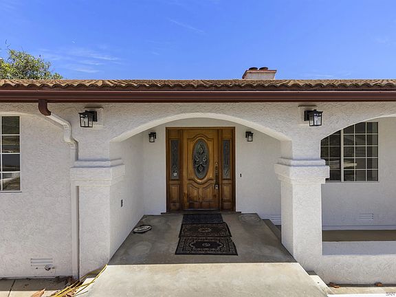 2nd image of 3480 Sunset Dr