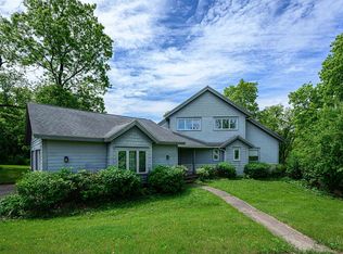 4 S Acorn Ct, Galena, IL 61036