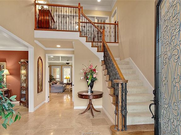 4th image of 5114 Sycamore Hills Dr