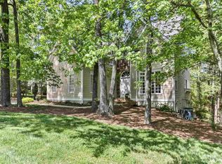 200 Sierra Dr, Chapel Hill, NC 27514