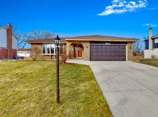 16W648 Fern St, Willowbrook, IL 60527