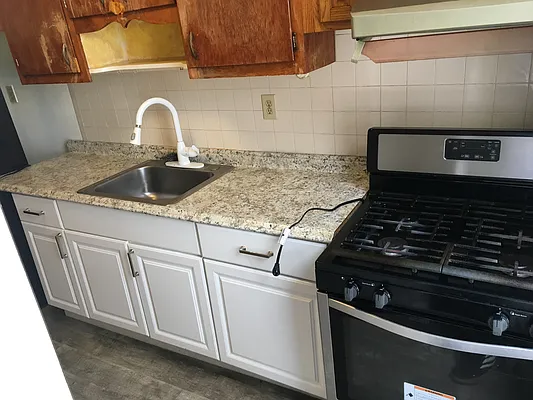 Rented by Redox Group Corp | media 8