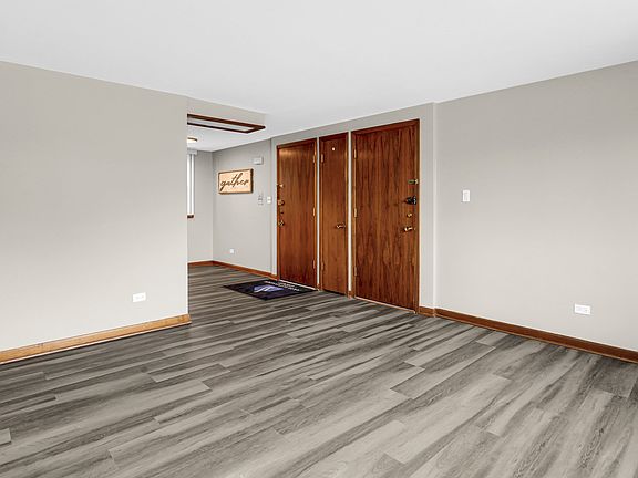 5th image of 7101 W Foster Pl #B