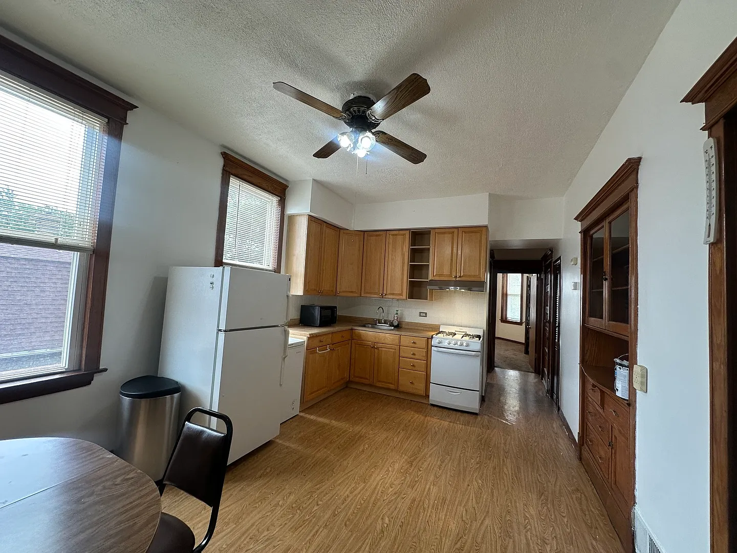 2 bed, 1200 sqft, $1,850 — Photo 3