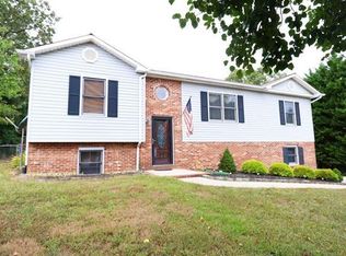 3189 Mount Carmel Ct, Hudson, NC 28638