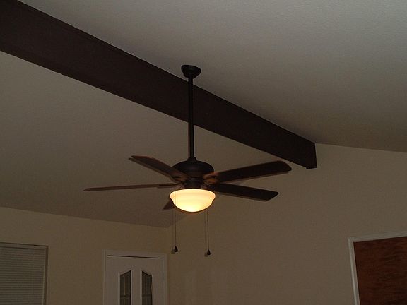 4th image of 6604 S Lakeshore Dr Unit B