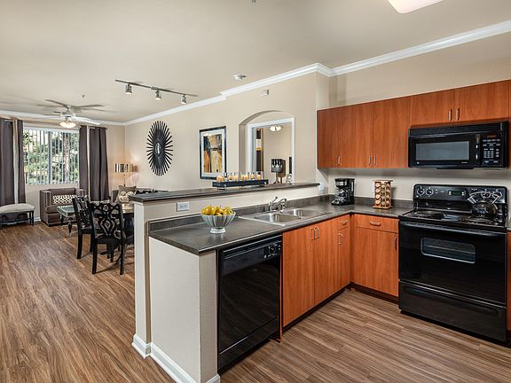 2nd image of 39415 Ardenwood Way #128