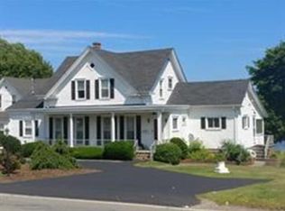 2576 Riverside Ave, Somerset, MA 02726