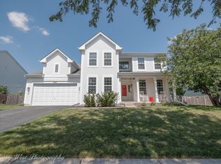 341 Chautauqua Ln, Sycamore, IL 60178