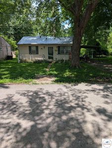 404 S Commercial St, Windsor, MO, 65360