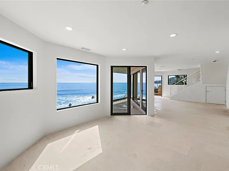 715 Oceanfront Front — Photo 20