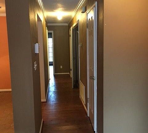 5th image of 1044 Wickford Ct