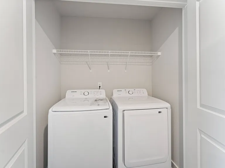 Barry West Townhomes — Photo 76