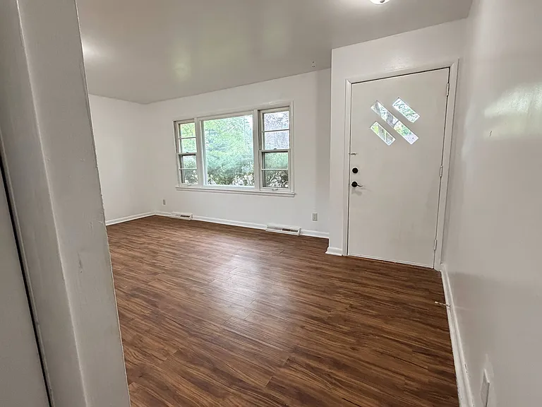 4902 Altem Cir — Photo 9