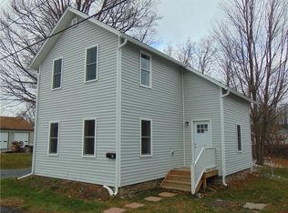 7 Spring St, Dundee, NY 14837