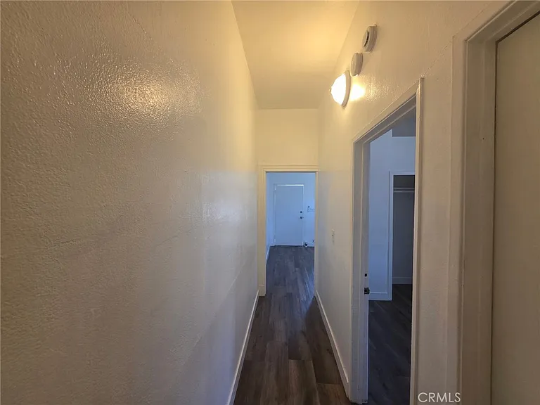 2223 E 2nd St #1 — Photo 14
