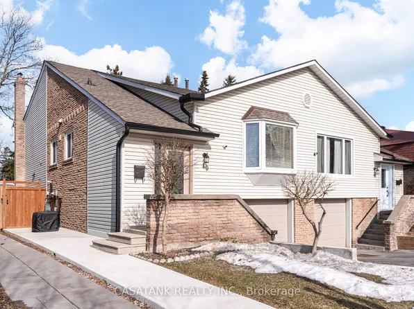 40 Salisbury Cir, Brampton, ON L6V 2Z5
