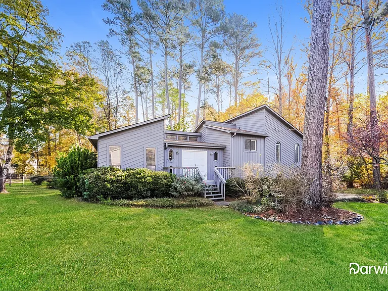 275 Sabrina Ct — Photo 1
