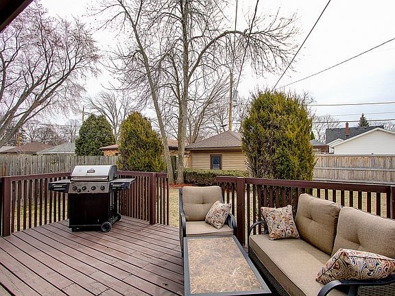 3rd image of 6739 W Monona Pl