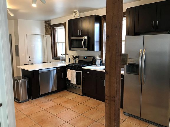 3rd image of 1451 N Campbell Ave APT 1F