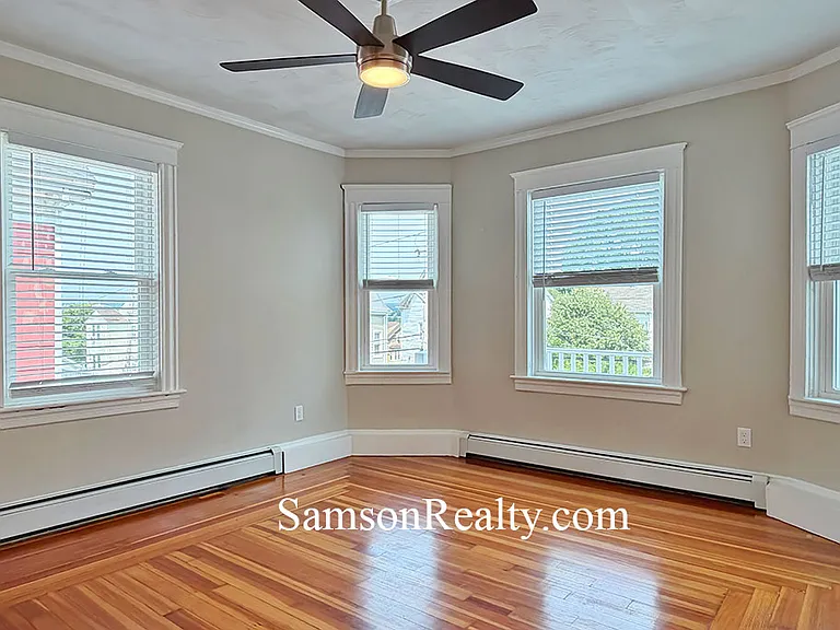131 Abbott St #2 — Photo 9