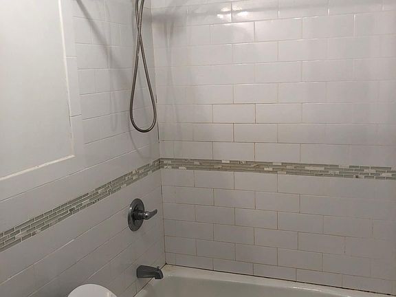 5th image of 14355 41st Ave #511
