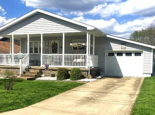 1417 27th St, Vienna, WV 26105