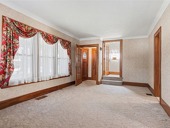 5th image of 35 Hathaway Rd