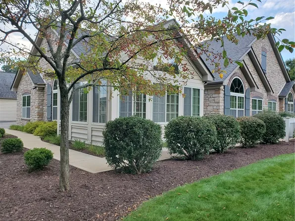 538 Fair Meadow Dr, Washington, PA 15301