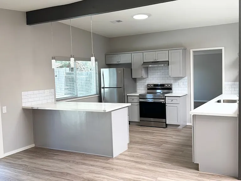 1503 Brown Dr — Photo 10