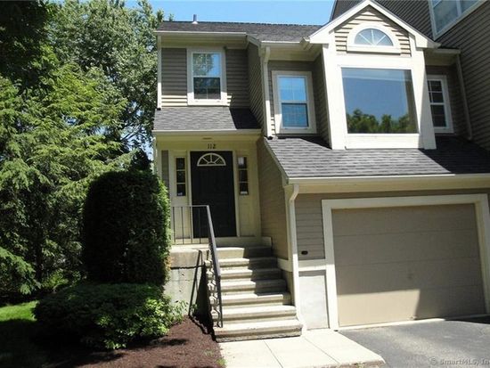 112 Paugusett Circle #112, Trumbull, CT 06611