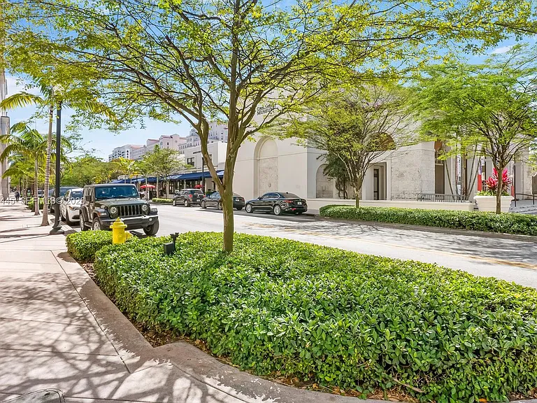 275 Giralda Ave #6C — Photo 44