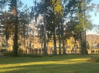 14257 Old River Rd, Maurepas, LA 70449