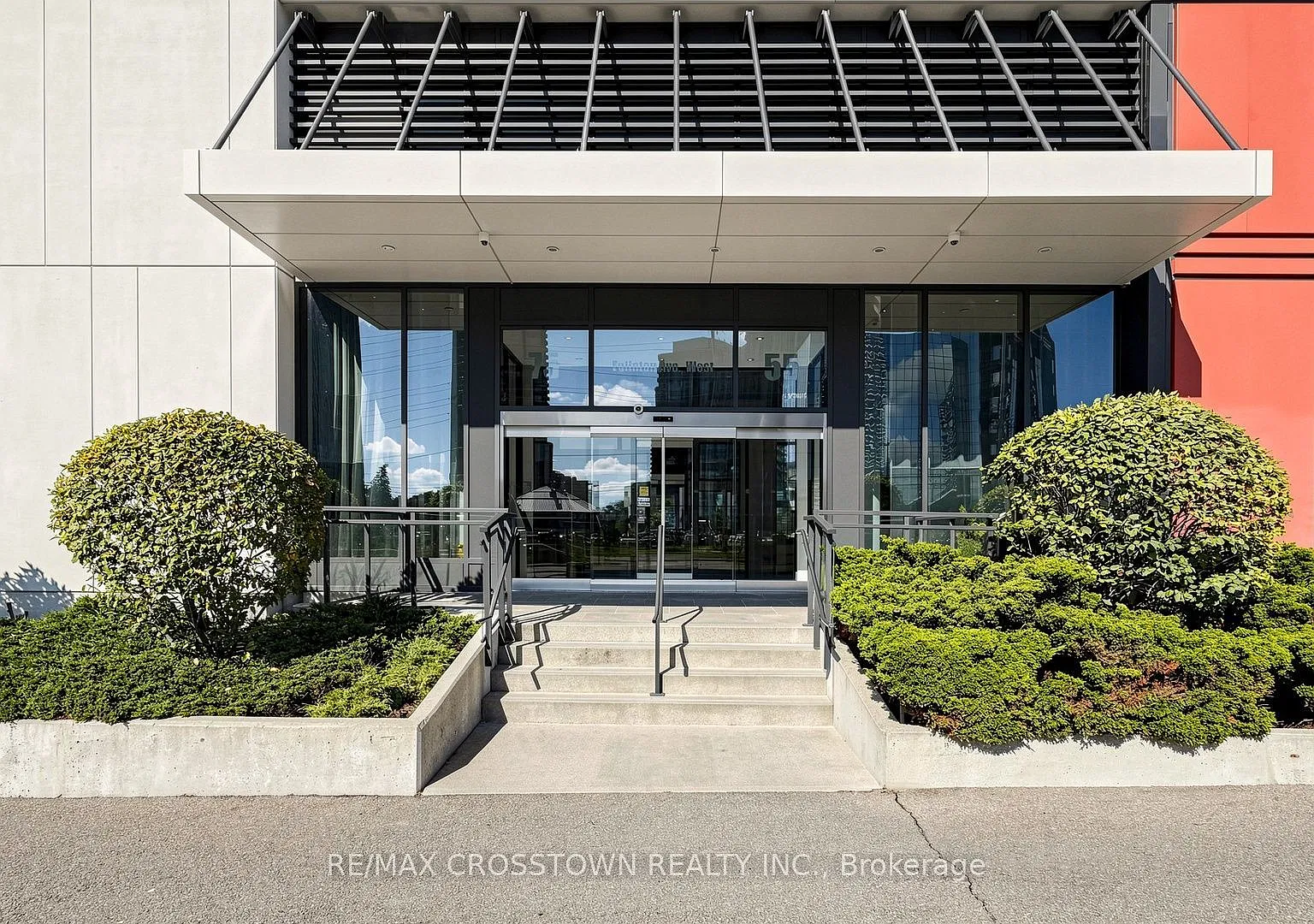 2 bed, $2,300 — Photo 4
