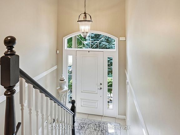 5th image of 179 Tanners Dr S