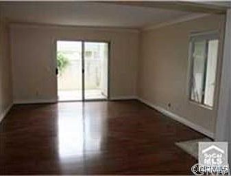 2nd image of 121 Rockwood