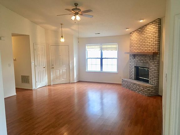 5th image of 408 Bridgestone Dr