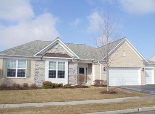 2462 Sandy Stream Ln, Elgin, IL 60124