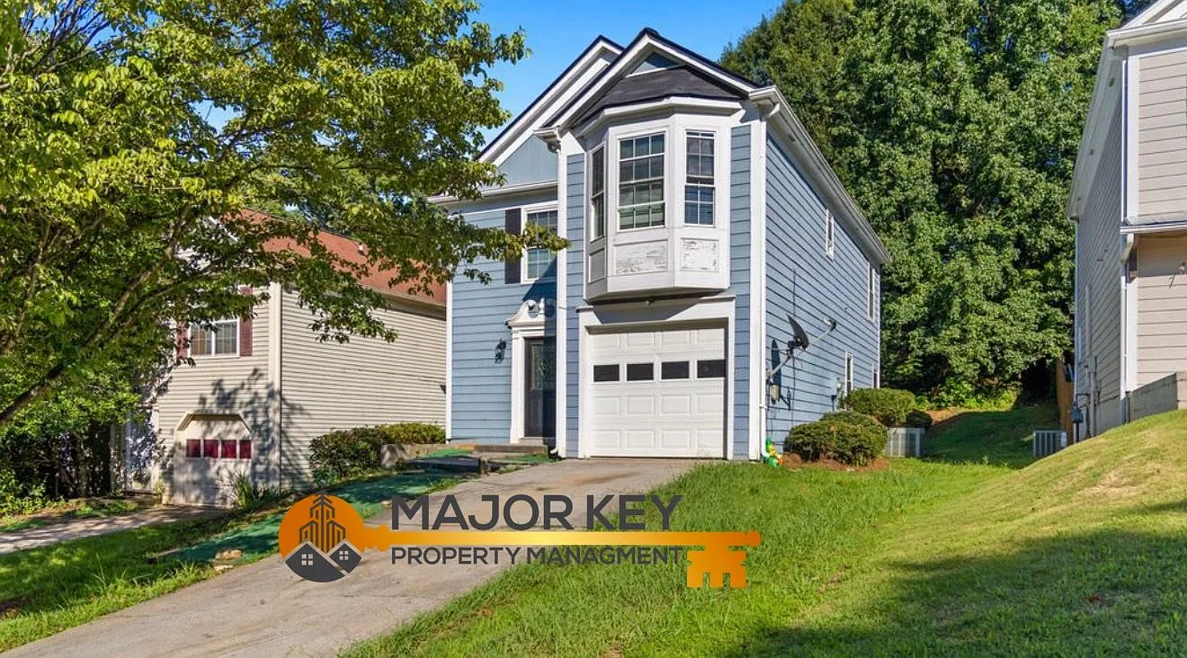 4 bed, 2.5 bath, 2004 sqft, $2,550 — Photo 1