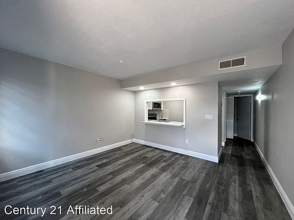 3rd image of 7108 Waterside Dr