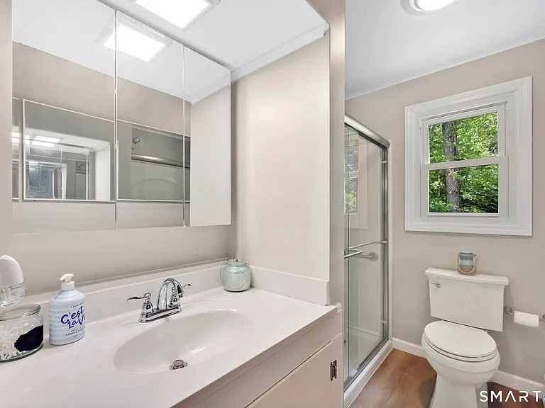 60 Indian Spring Rd — Photo 15