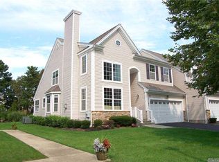 24 Emilie Dr, Center Moriches, NY 11934