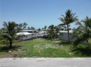 11271 Azalea Ln, Fort Myers Beach, FL 33931