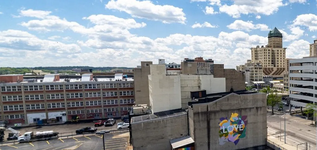 The Flats on Jefferson — Photo 4