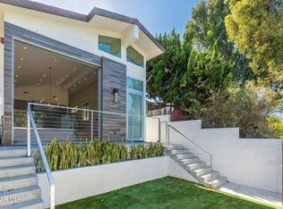 720 Rosecrans Ave, Manhattan Beach, CA 90266