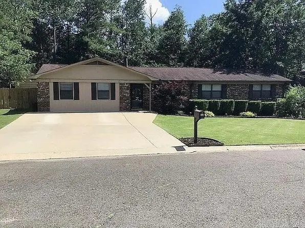110 Scotch Ct, Hot Springs, AR 71901