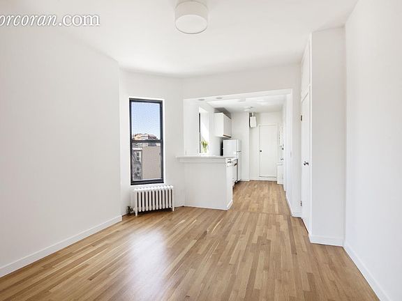 2nd image of 225 W 10th St APT 4B