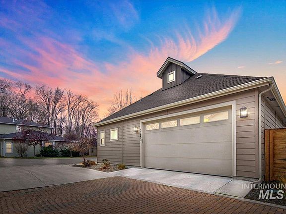 4th image of 2453 N Birchgrove Ln