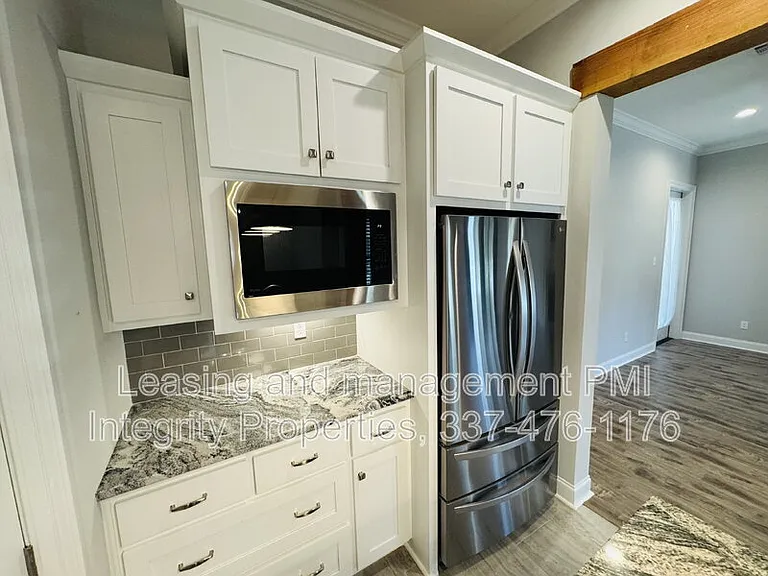113 Oak Village Dr — Photo 7